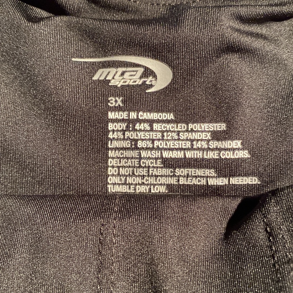 NWOT 3x sport bra top - Picture 2 of 3